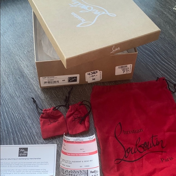 AUTH Christian Louboutin Suede Ankle Strap Pumps - Picture 4 of 5